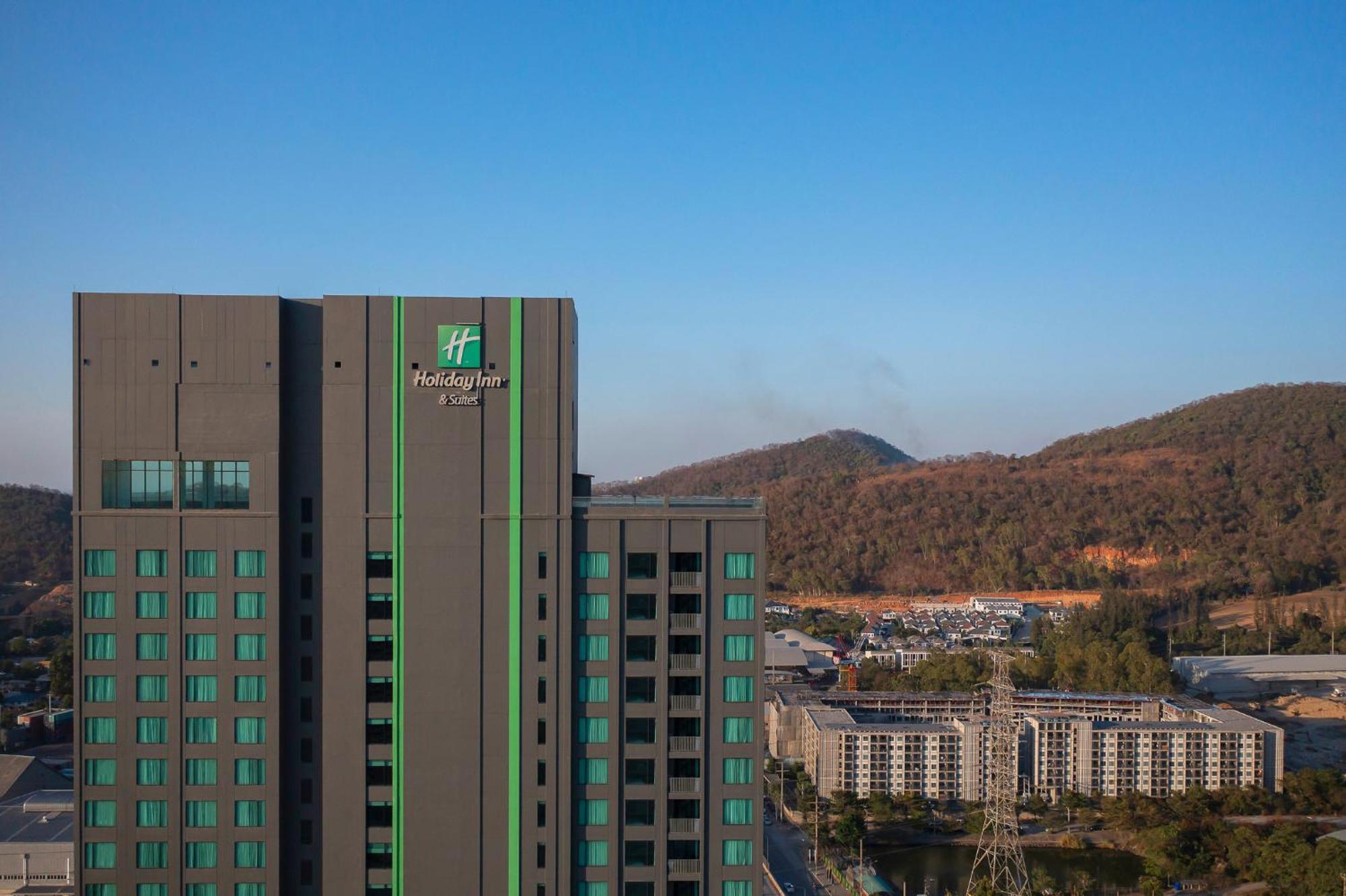Holiday Inn & Suites Siracha Laemchabang By Ihg Si Racha Εξωτερικό φωτογραφία